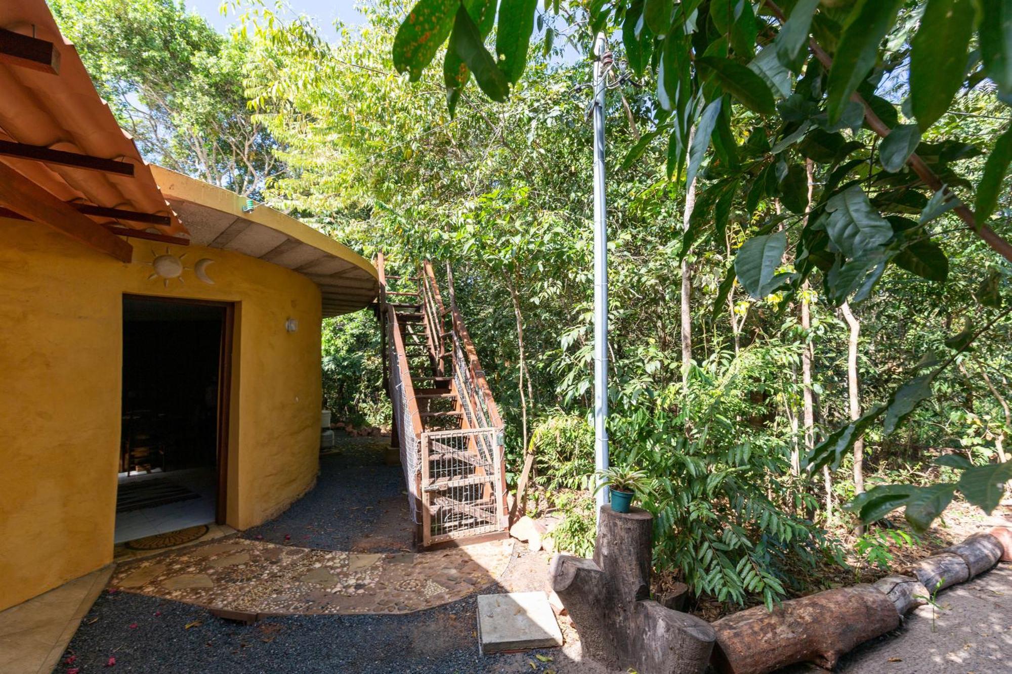 Floresta Encantada Telescopio,Fogueira, Riacho Chapada dos Guimarães 외부 사진